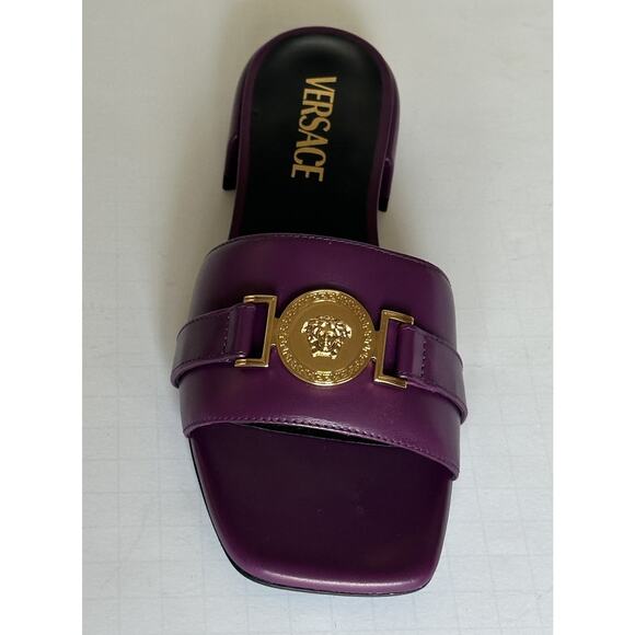 VERSACE Medusa Women's Plum Sandals 7 US (37 Euro) 1014748 Spain NIB $900 - Picture 5 of 15